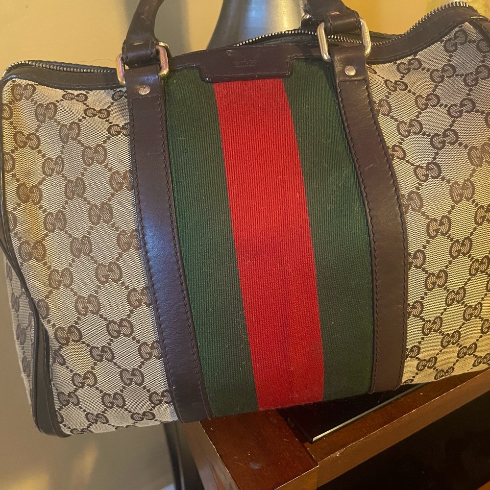 Gucci bag authentic